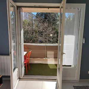  Appartement Charmant 2 Pieces A 2etoiles France